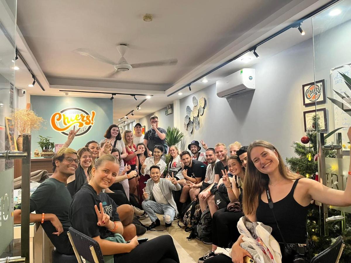 Cheers Hostel ハノイ市 エクステリア 写真